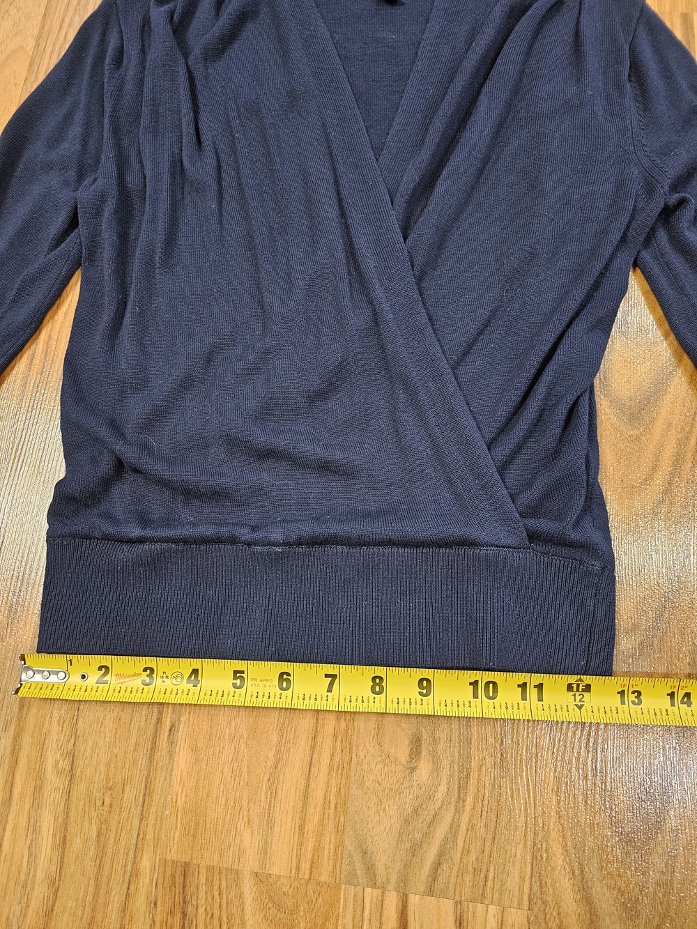 Banana Republic Navy Rayon Wrap Style Sweater Women's Small - Picture 7 of 15